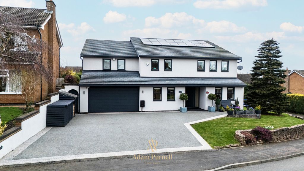 Property photo 1 of 40