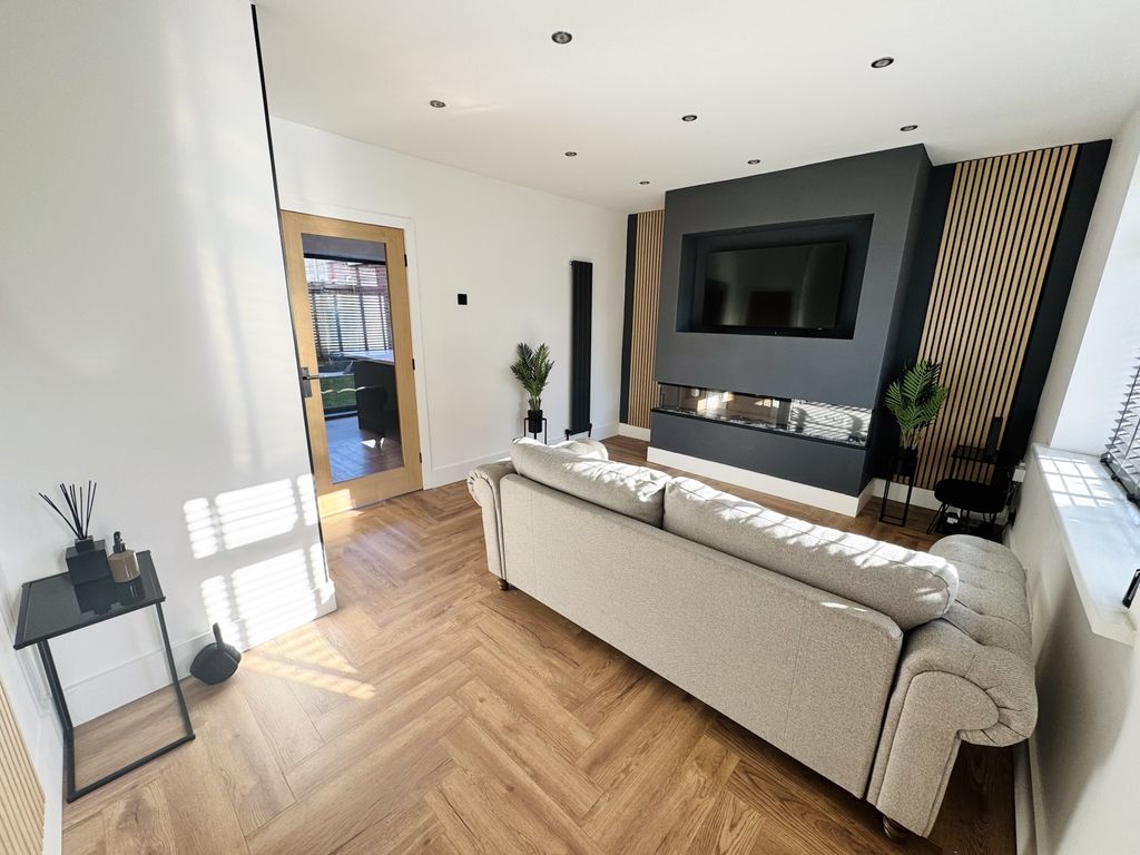 Property photo 2 of 14 Img_0081