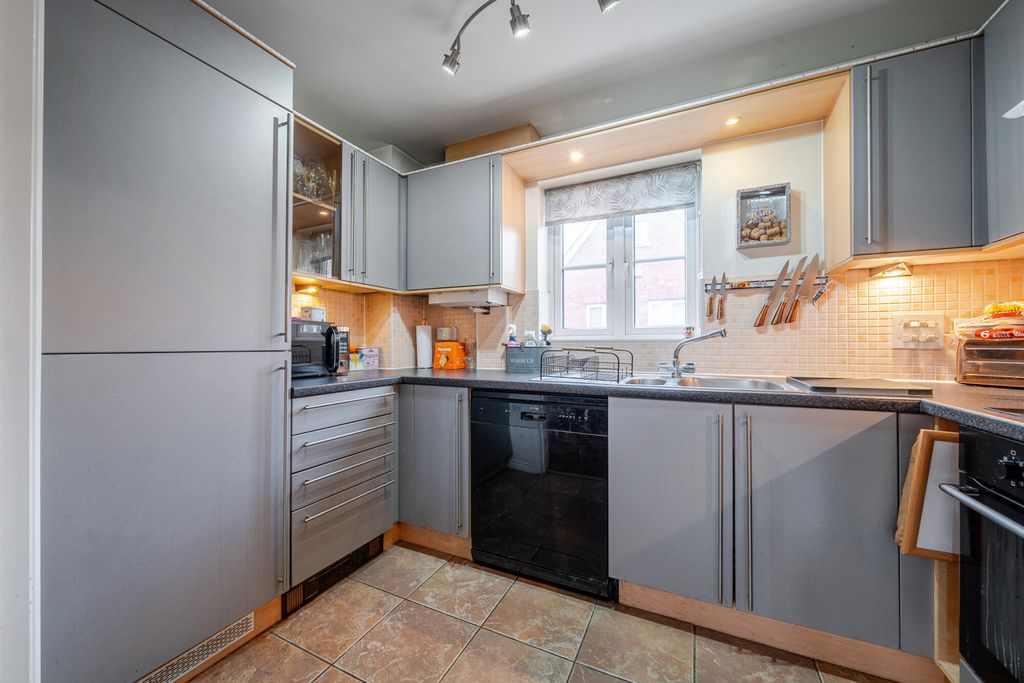 Property photo 2 of 23 Kitchen