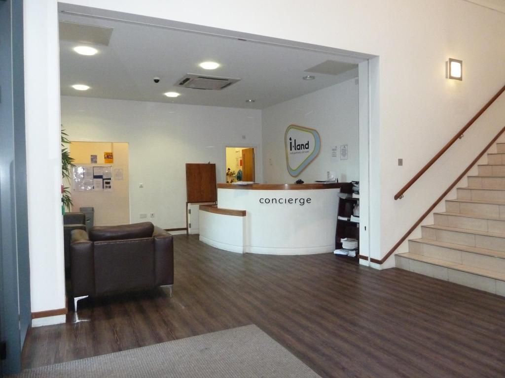 Property photo 2 of 8