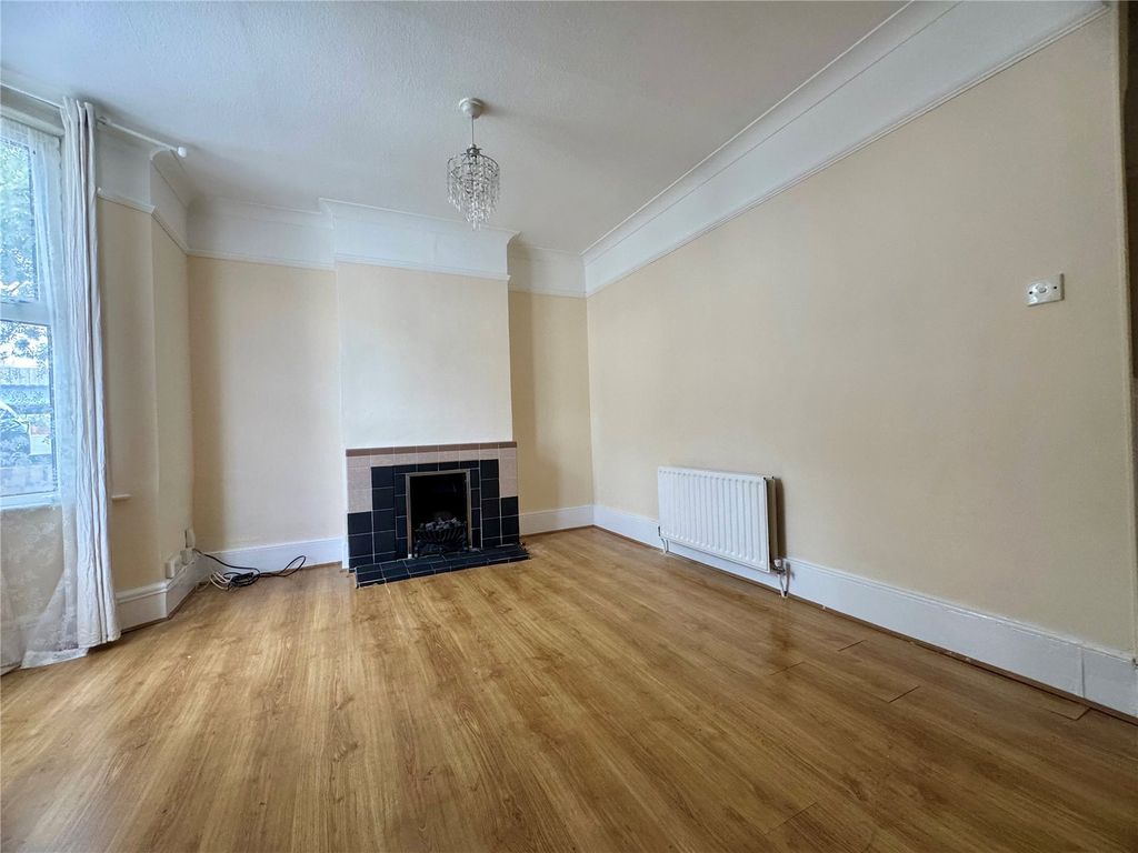 Property photo 2 of 9 Picture No. 09