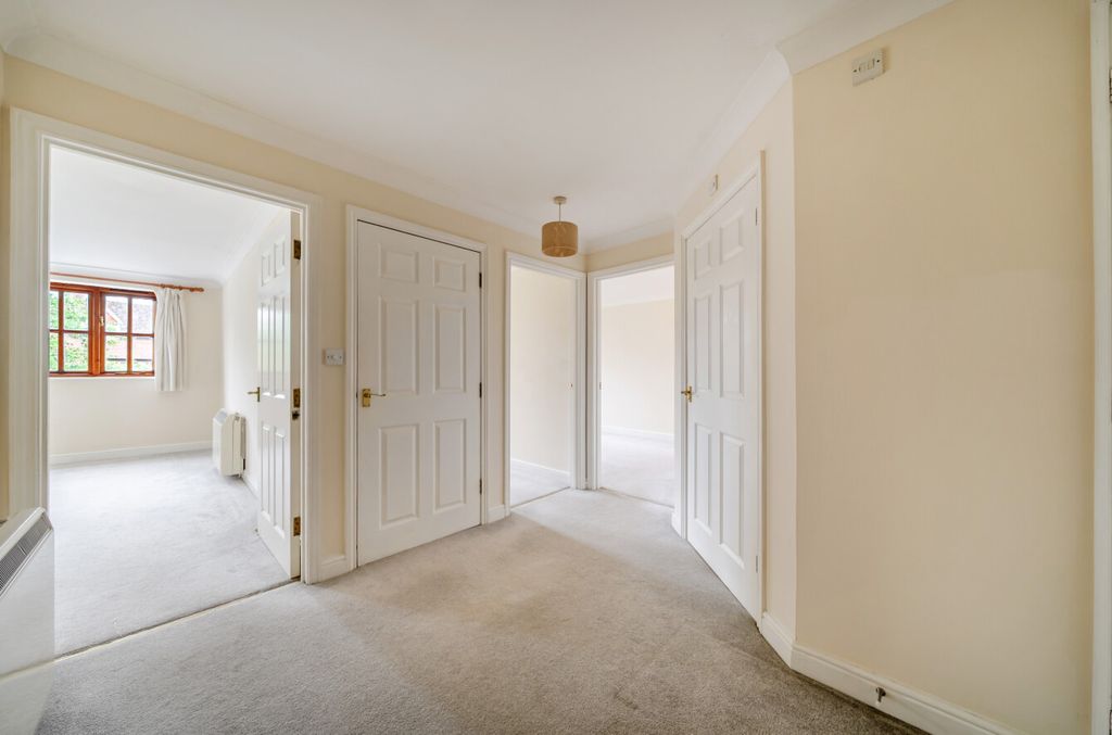 Property photo 3 of 13 1462903-21-6A267E...