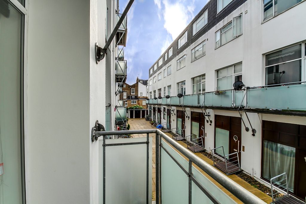 Property photo 2 of 16 Photo 11