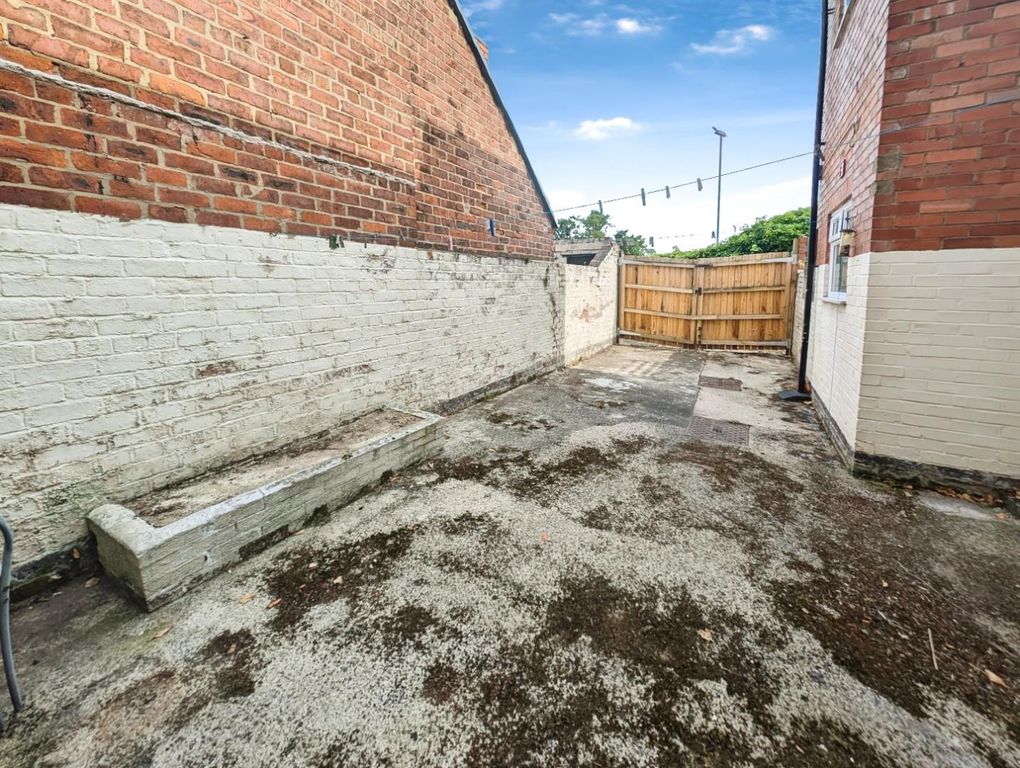 Property photo 3 of 10 Private Rear Yard