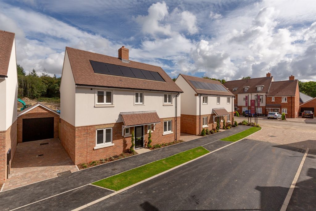 Property photo 1 of 22