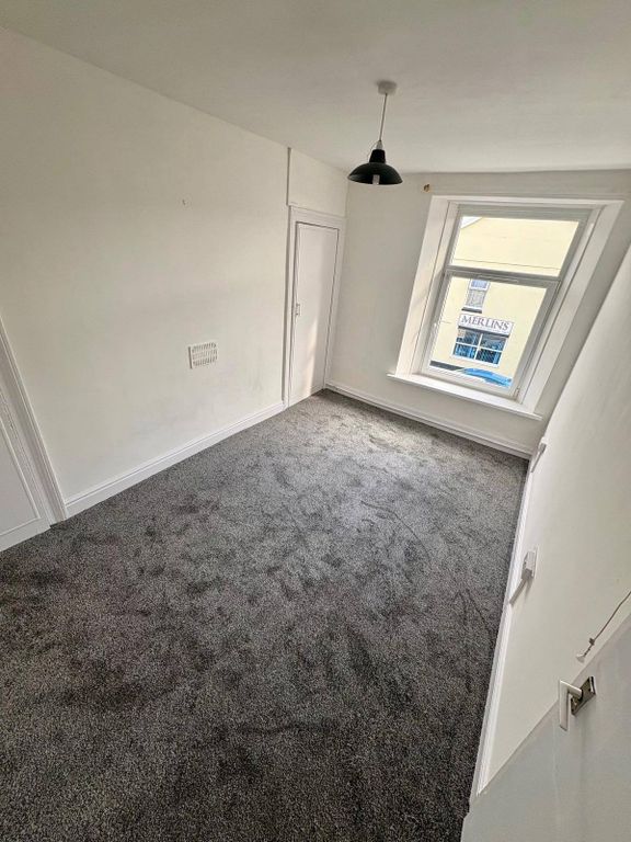 Property photo 3 of 8 78A 8