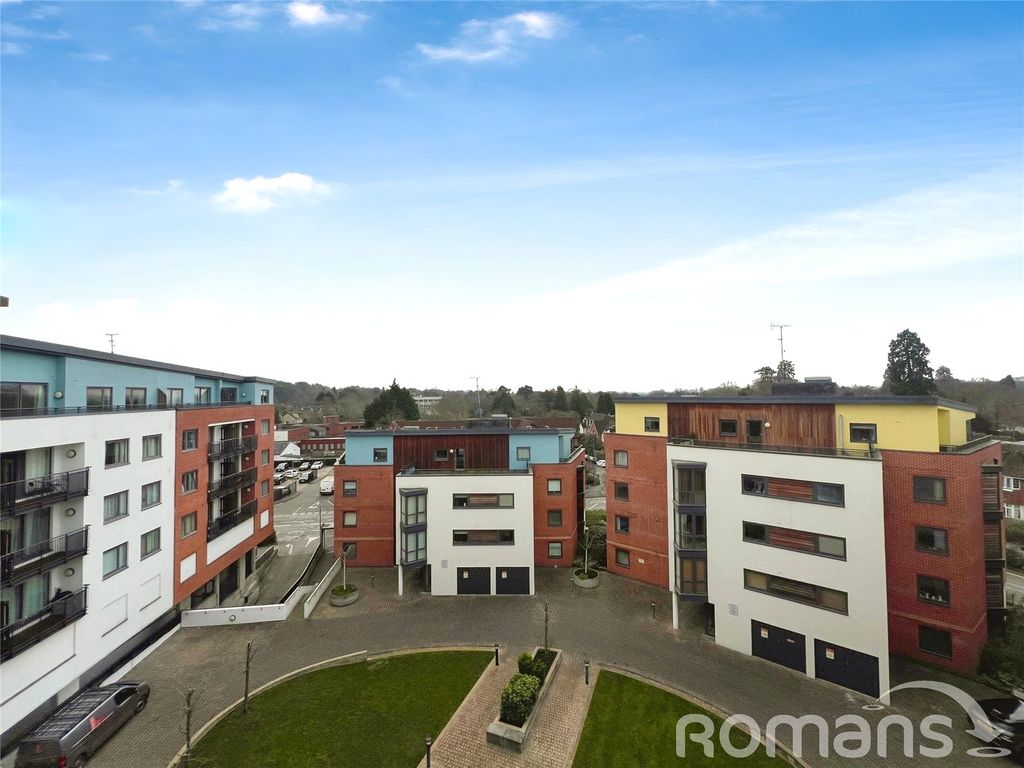 Property photo 1 of 8 Picture No. 05