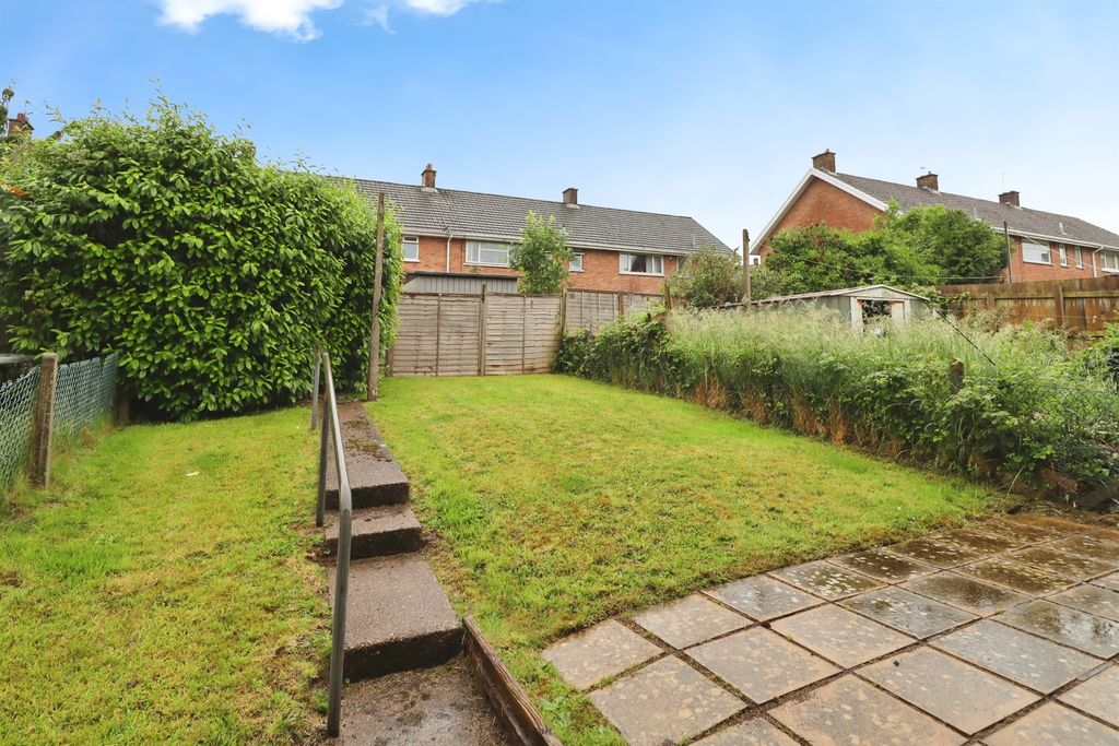 Property photo 3 of 17