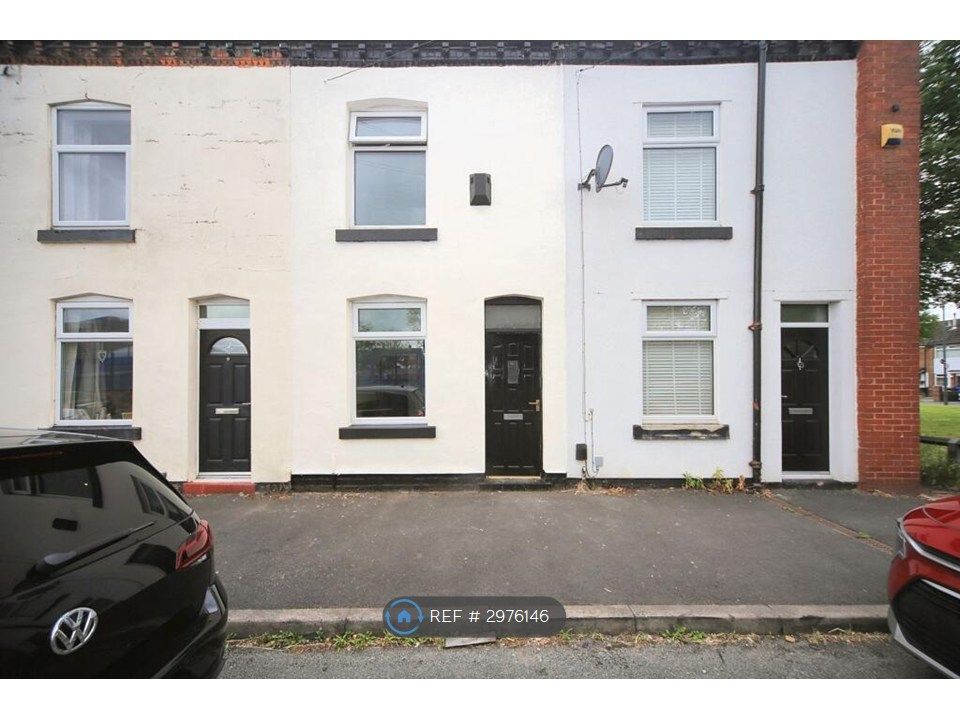 Property photo 1 of 17