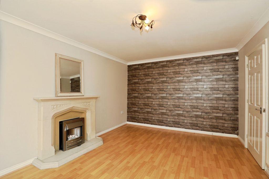 Property photo 2 of 16 Pbox-Img.Jpg