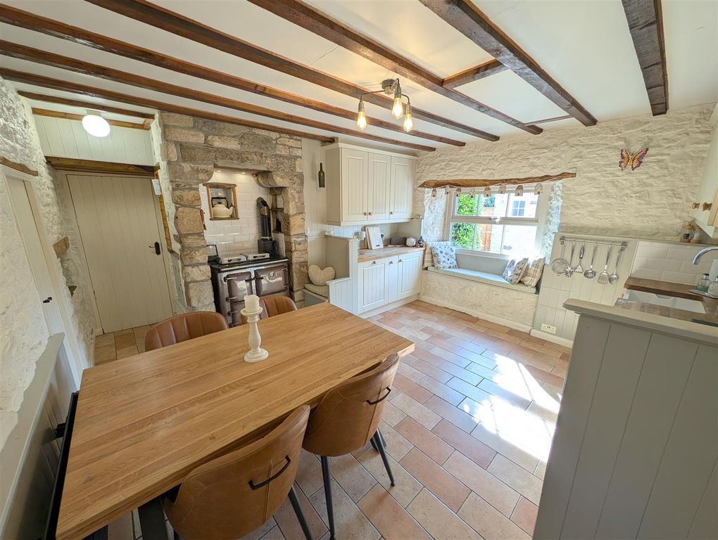 Property photo 2 of 46 Kitchen/Breakfast Room
