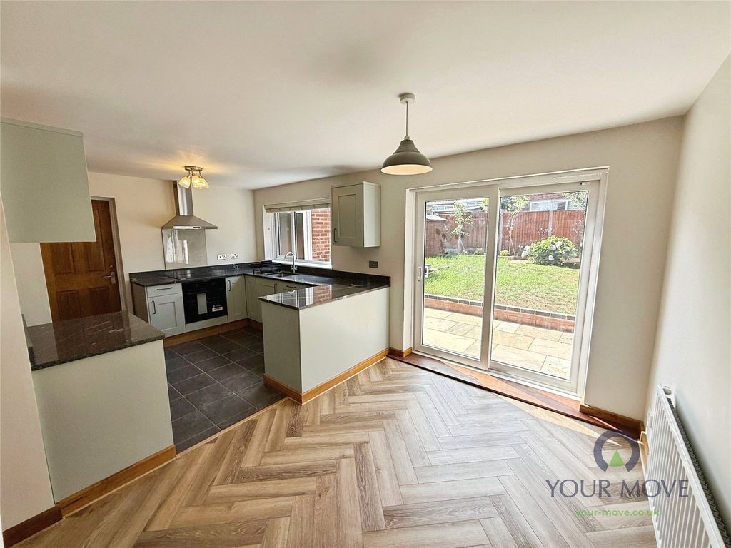 Property photo 3 of 16 Kitchen/Diner