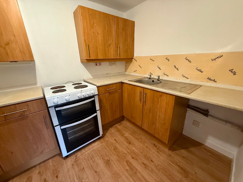 Property photo 2 of 13 Photo 2