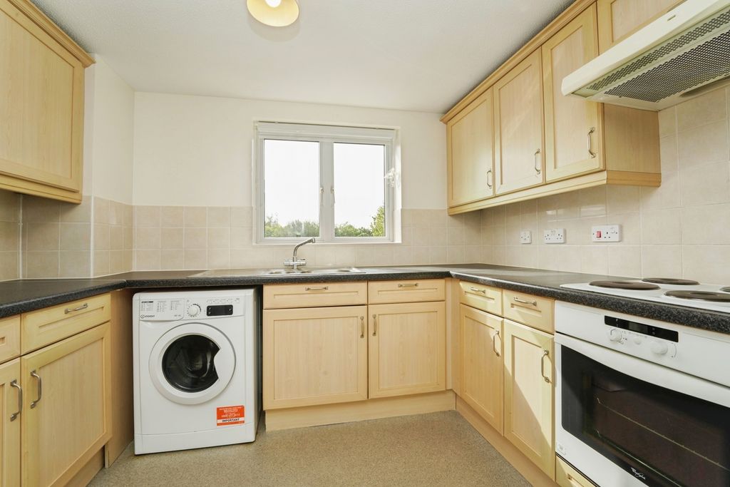 Property photo 3 of 8