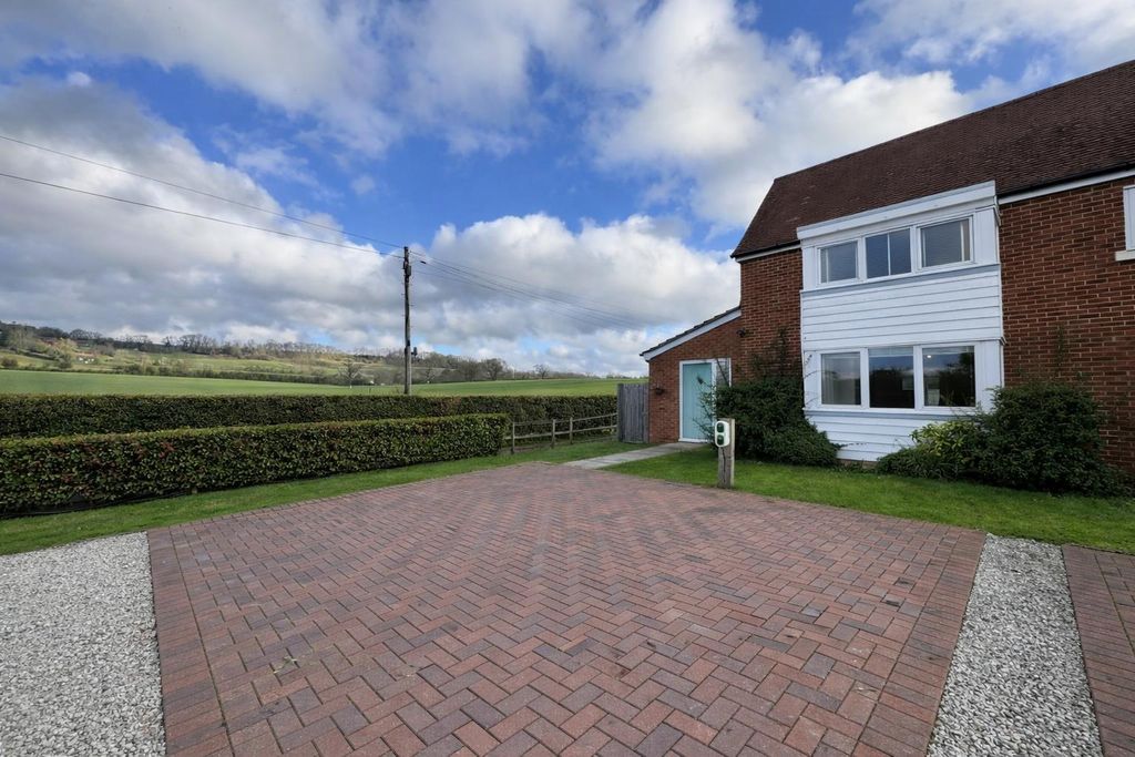 Property photo 1 of 21 Fresh Exterior.Png