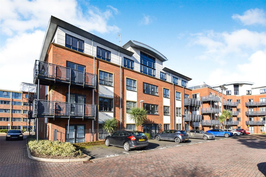 Property photo 1 of 15 Picture No. 17