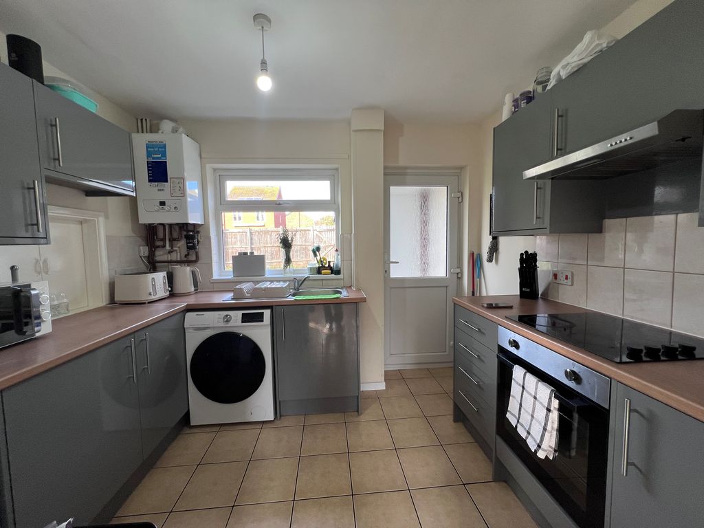 Property photo 2 of 11 Front