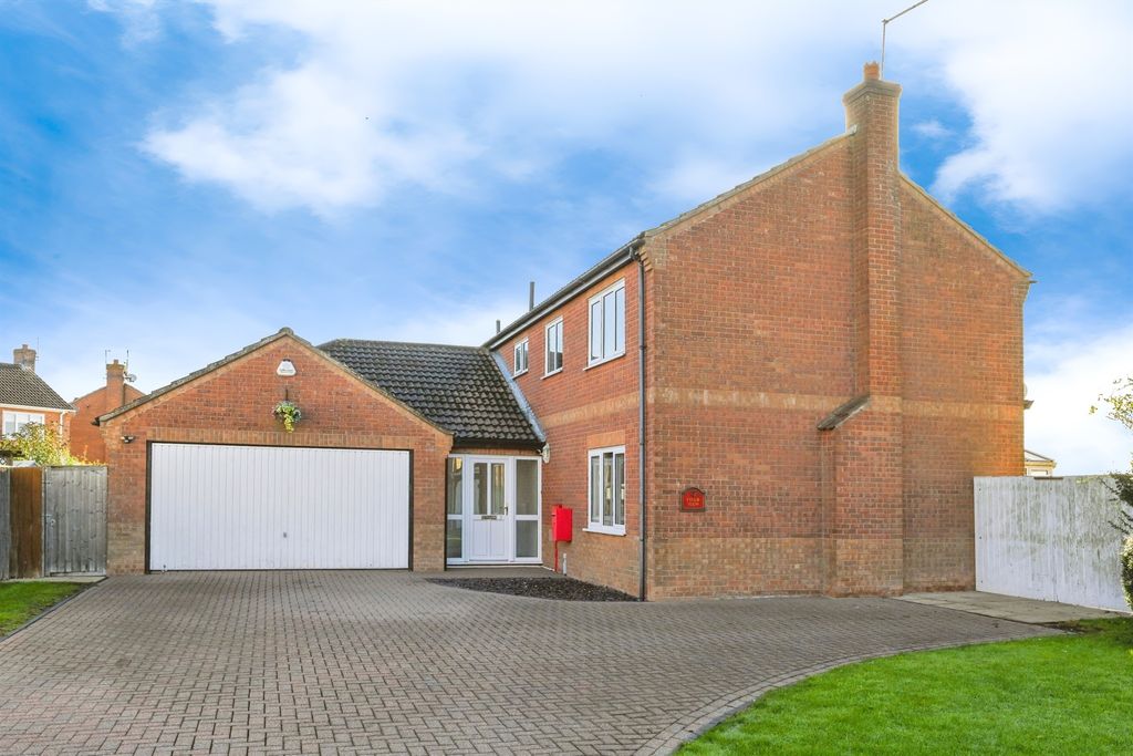 Property photo 1 of 16