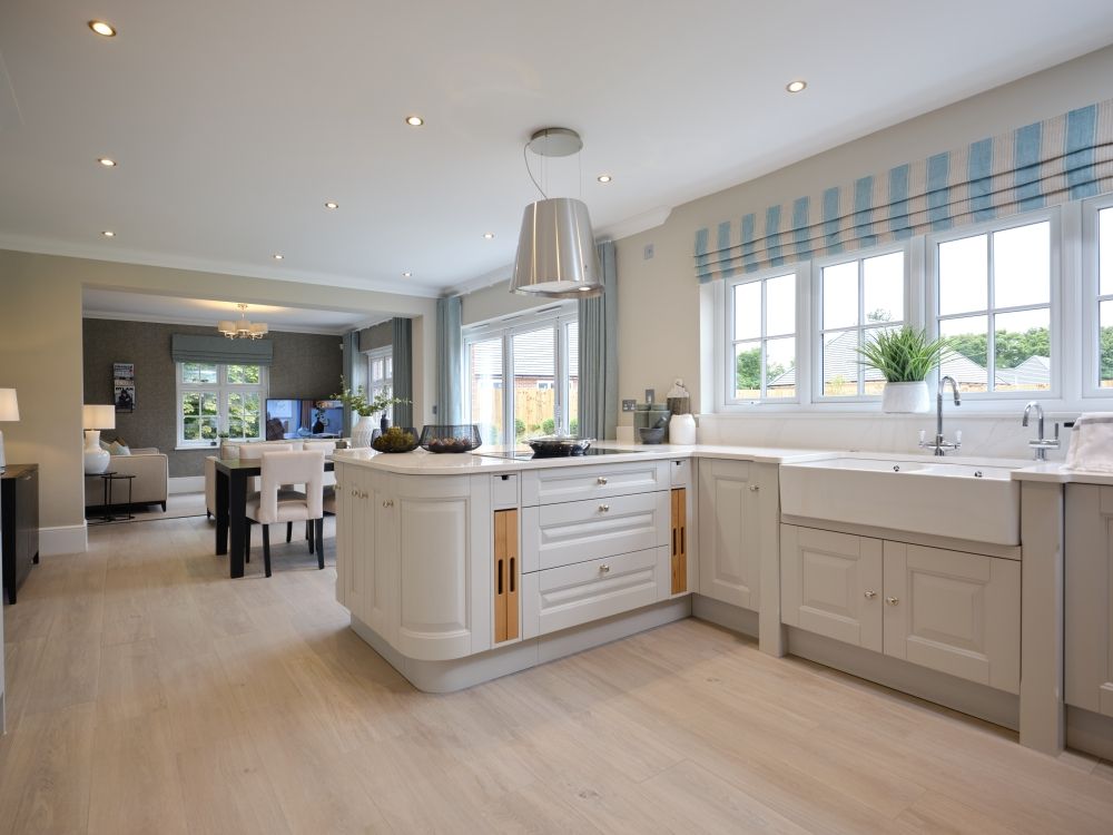 Property photo 2 of 9 Kitchen Dining Family Of The 5 Bedroom Highgrove Lr