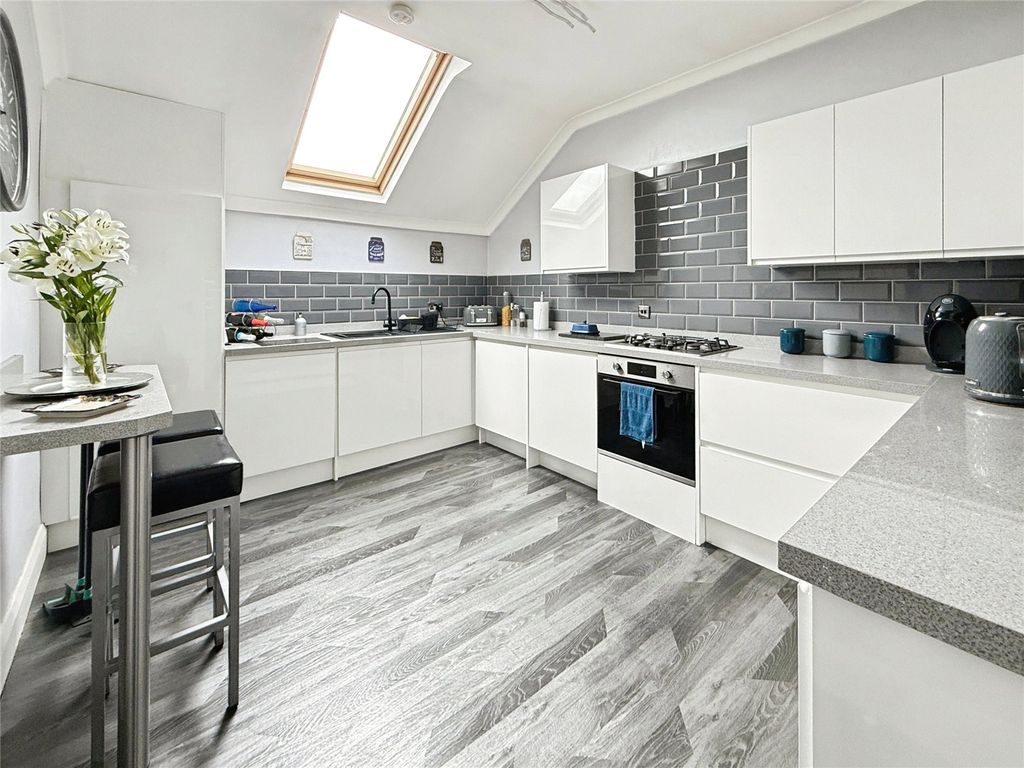 Property photo 2 of 12 Picture No. 09