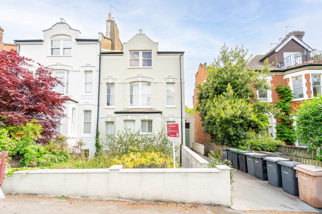 Property photo 3 of 15 Mba00500-Edit