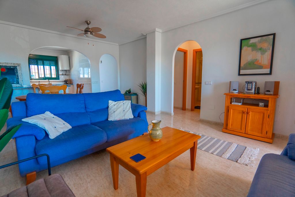 Property photo 3 of 32