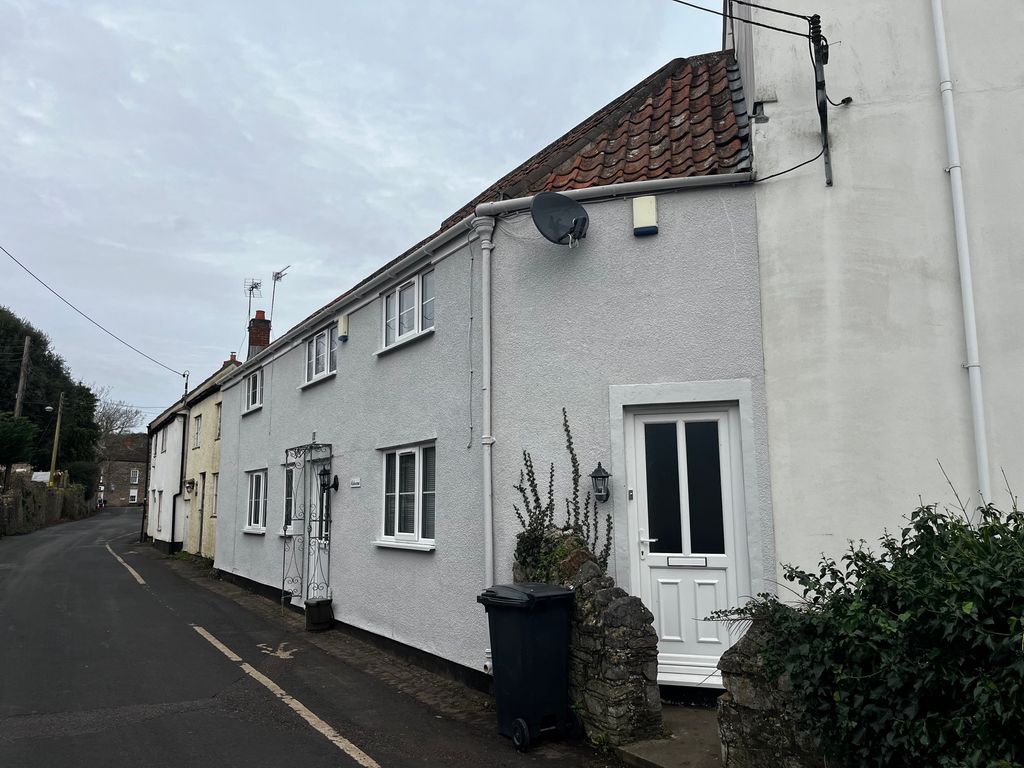 Property photo 2 of 9