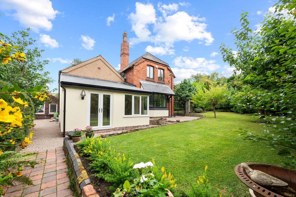 Property photo 1 of 53