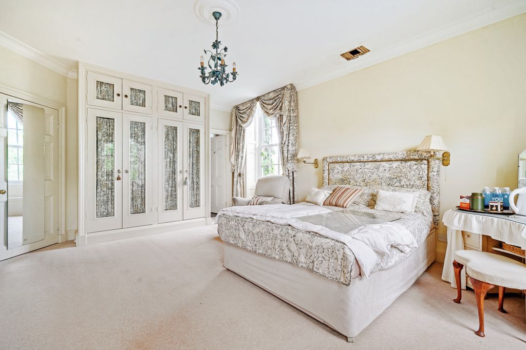 Additional image 8 of 5 bed mews for saleWest Stowell, Marlborough SN8