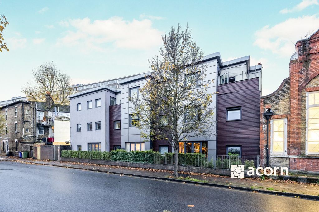 Property photo 1 of 14 External