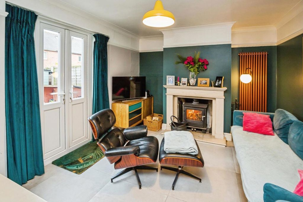 Property photo 2 of 19 Pbox-Img.Jpg