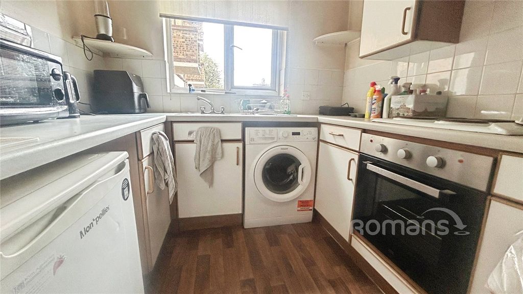 Property photo 3 of 6 Picture No. 04