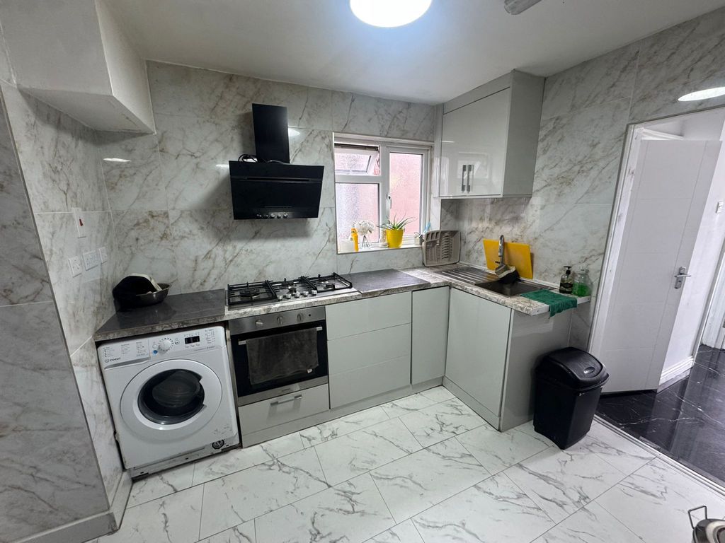 Property photo 2 of 13 Gallery