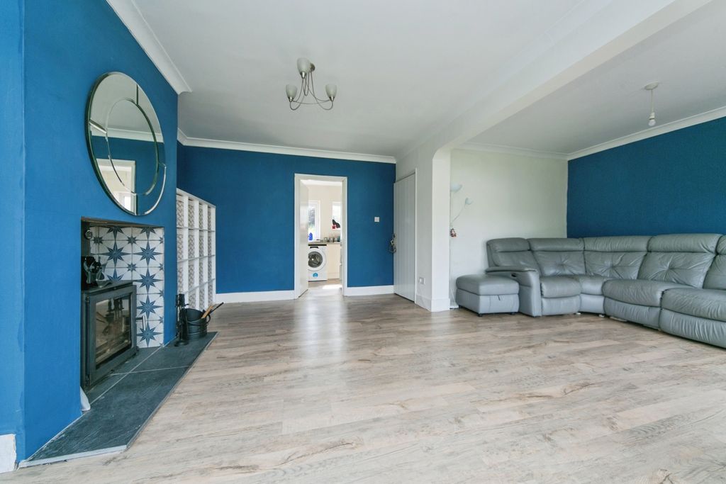 Property photo 2 of 14 Pbox-Img.Jpg