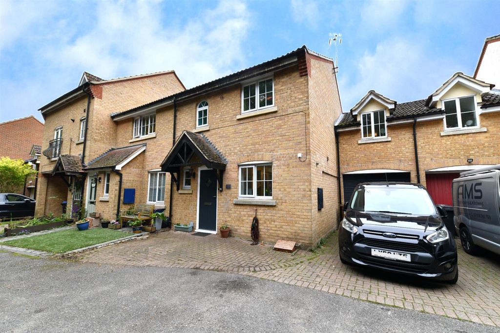 Property photo 1 of 16 Snapedit_1760793390341.Png