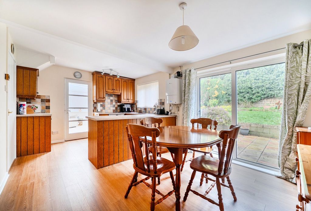 Property photo 2 of 20 Picture No. 57