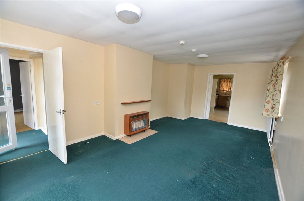 Property photo 3 of 15 Picture No. 03