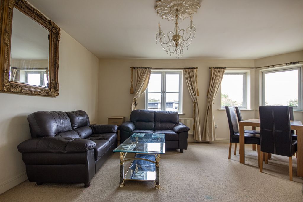 Property photo 2 of 10 2