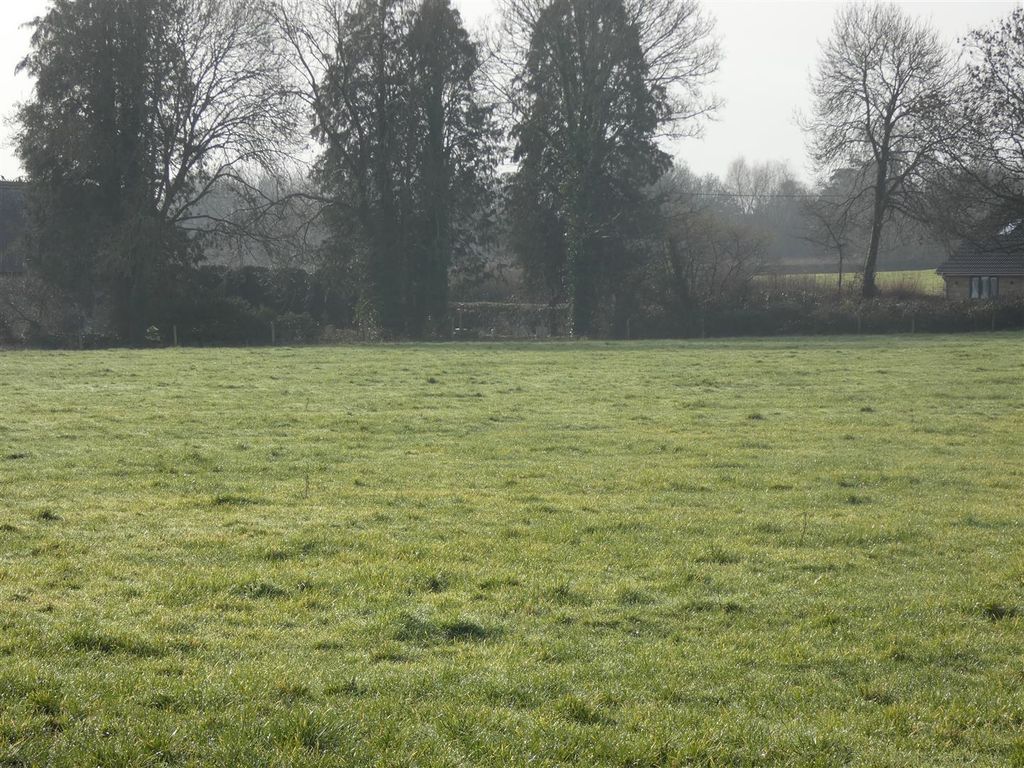 Property photo 2 of 3 Land