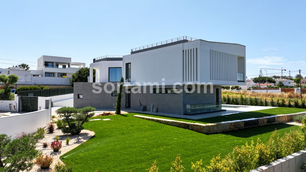 Property photo 2 of 53