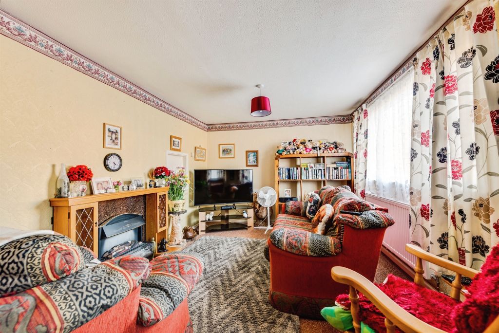 Property photo 3 of 16