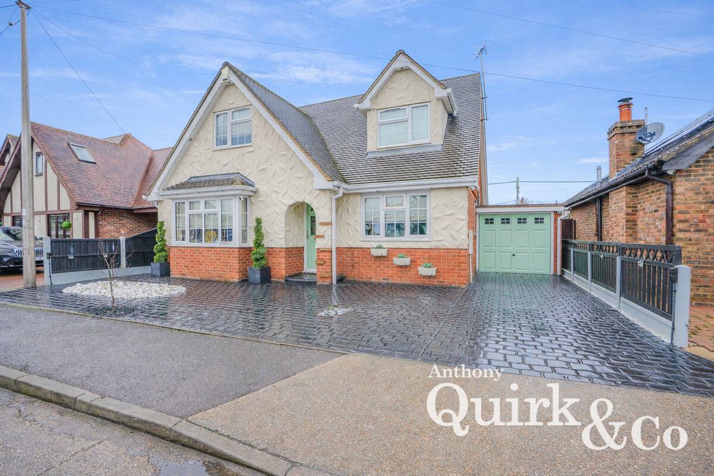 Property photo 1 of 29