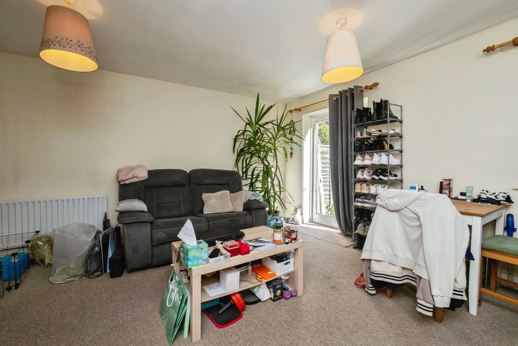 Property photo 3 of 12 Photo