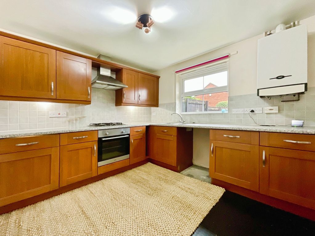 Property photo 2 of 21