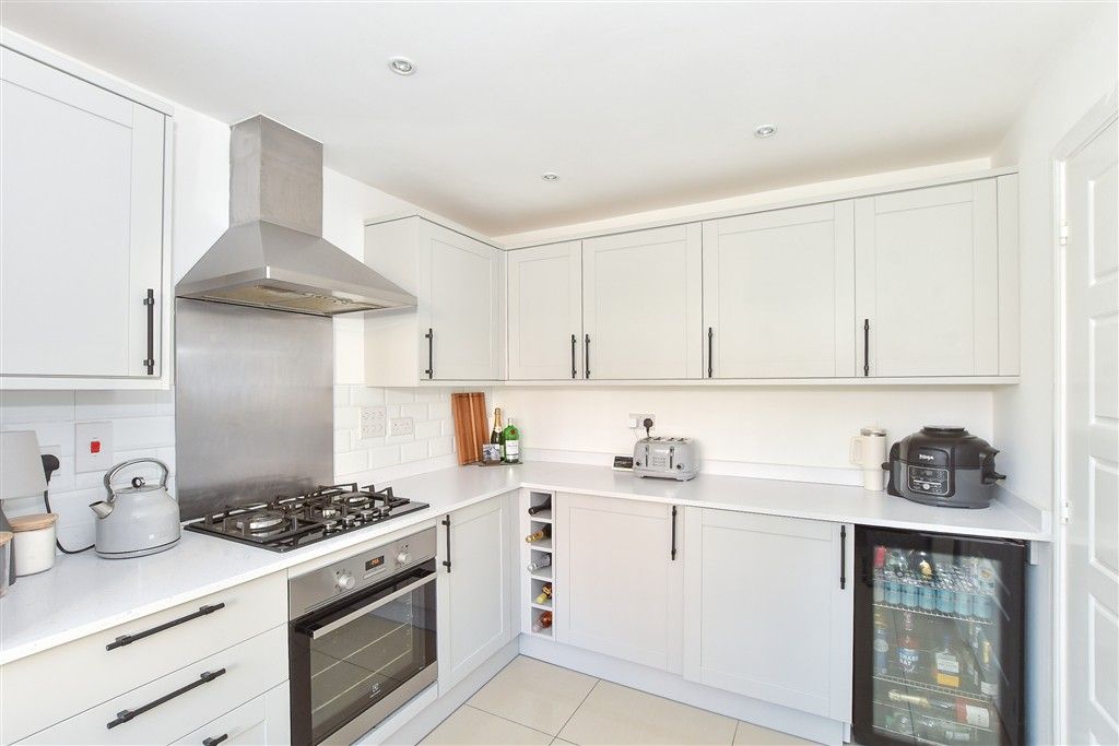 Property photo 2 of 15 Kitchen