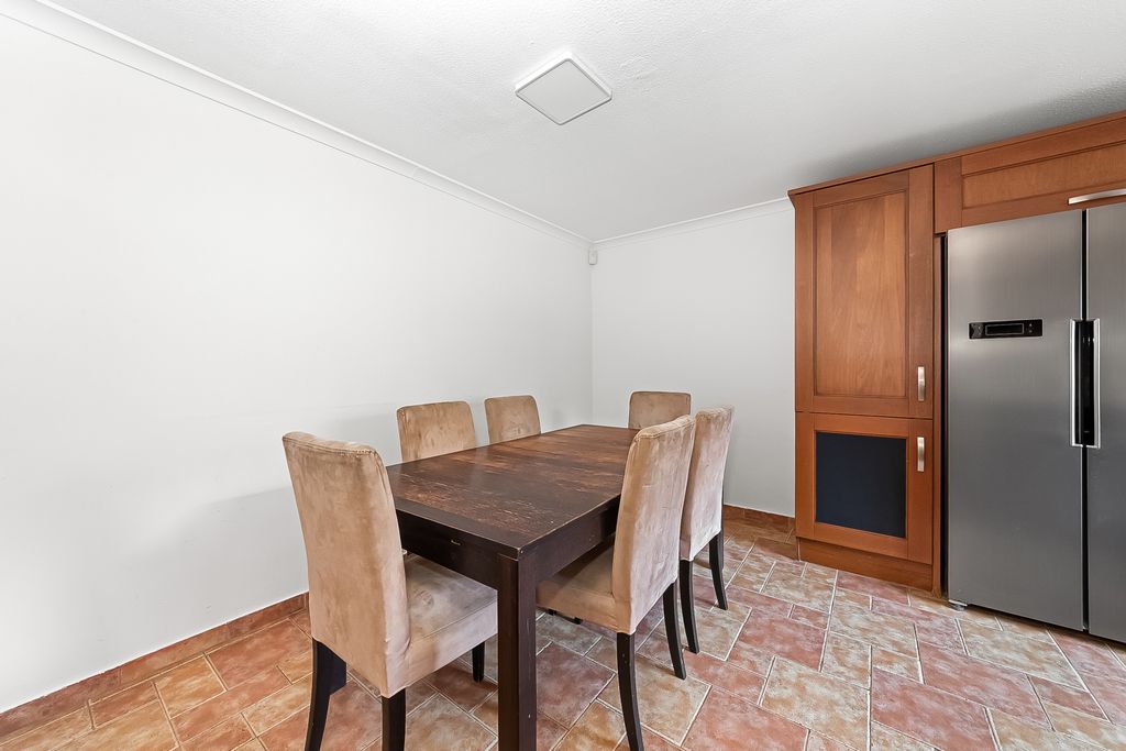 Property photo 3 of 16 Img_5356-1