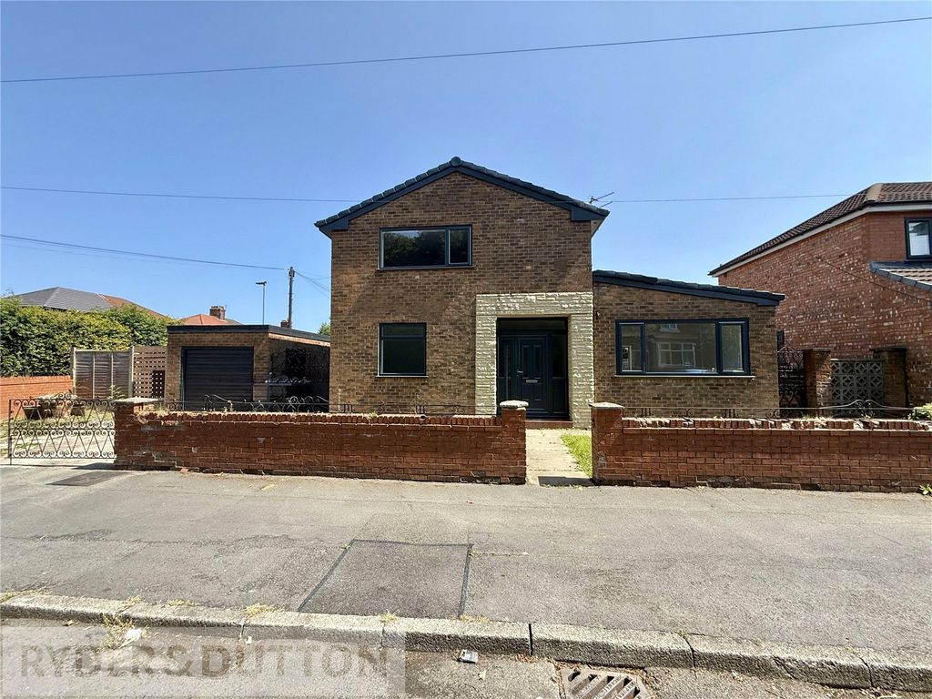 Property photo 1 of 33 Front External