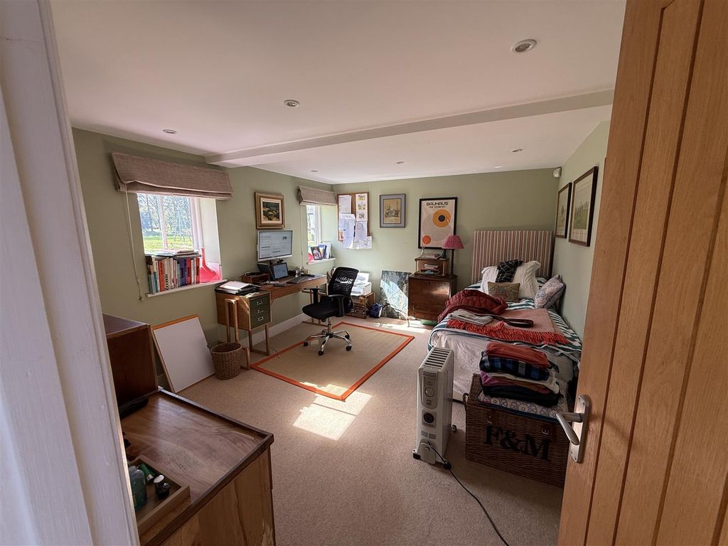 Additional image 6 of 5 bed barn conversion to rentBransbury, Barton Stacey, Winchester SO21