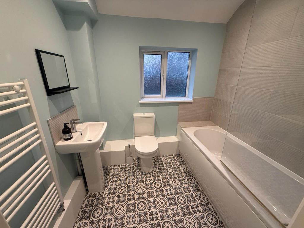 Property photo 2 of 12 Img_7235.Jpg