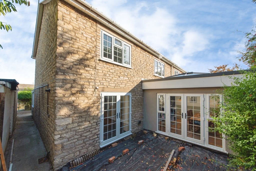 Property photo 1 of 27 Pbox-Img.Jpg